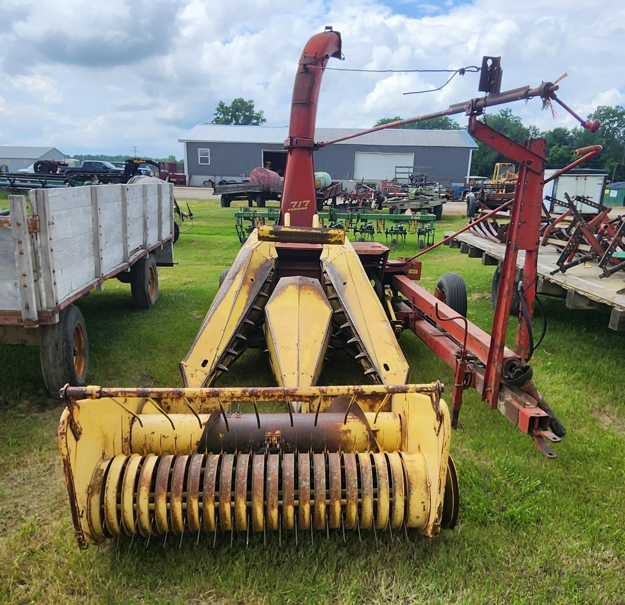 Main image New Holland 717