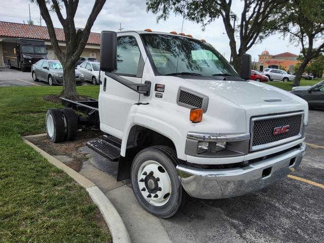 Image of GMC C4500 equipment image 2