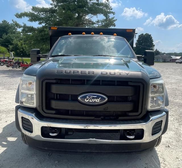 Image of Ford F-450 equipment image 4