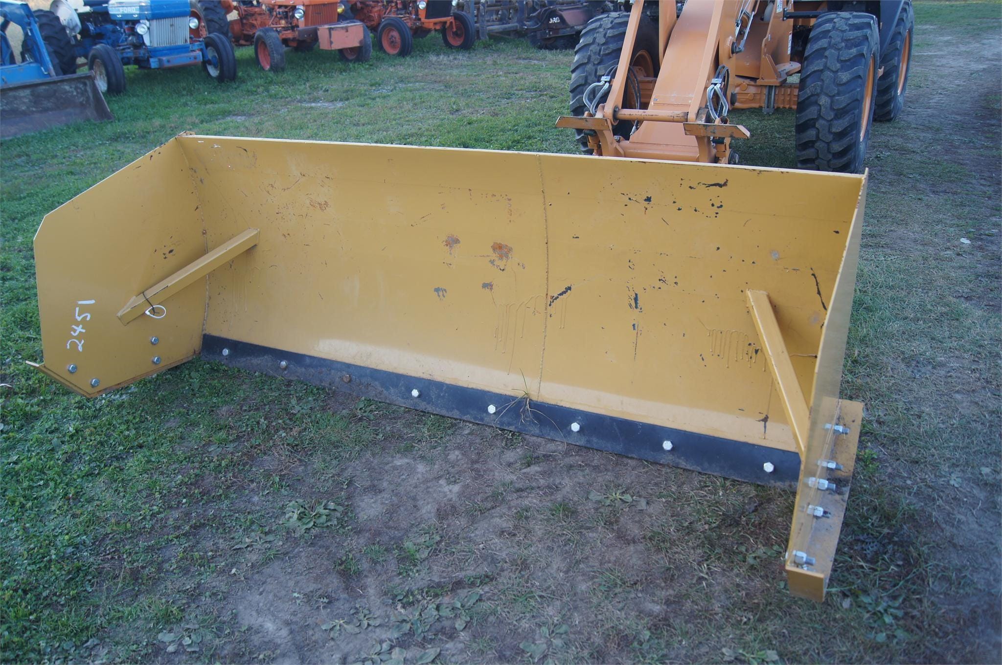 Undetermined Snow Pusher Equipment Image0