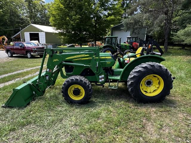 Image of John Deere 5425 equipment image 1