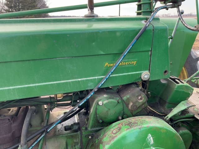 Image of John Deere 60 equipment image 3