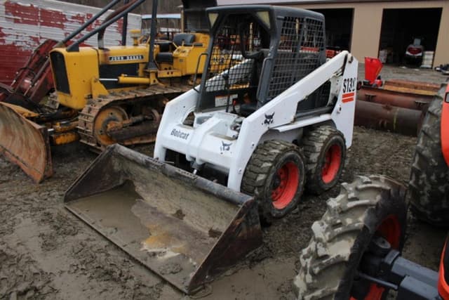 Image of Bobcat S130 equipment image 2