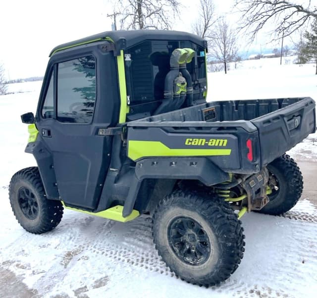 Image of Can-Am Defender HD10 XMR equipment image 1