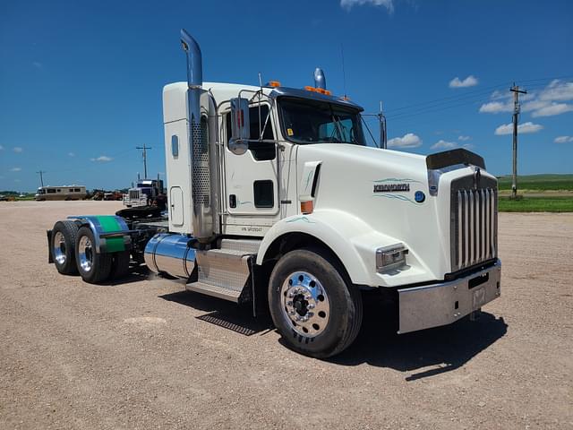 Image of Kenworth T880 equipment image 1