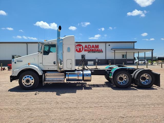 Image of Kenworth T880 equipment image 4