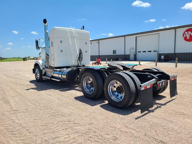 Image of Kenworth T880 equipment image 3
