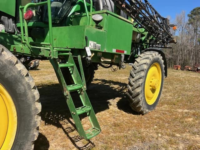 Image of John Deere 4720 equipment image 4