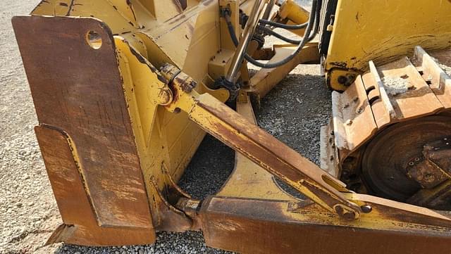 Image of Caterpillar D6T XL equipment image 1