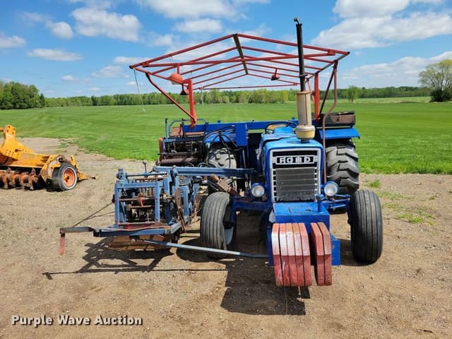Image of Ford 3600 equipment image 1