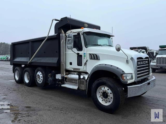 Image of Mack GR84F equipment image 2