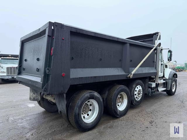 Image of Mack GR84F equipment image 3