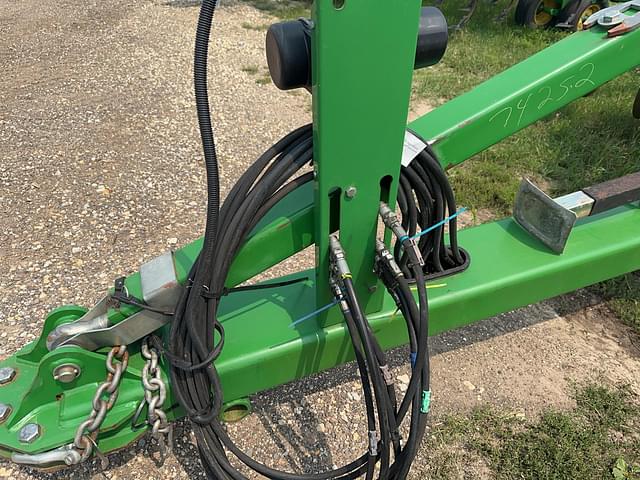 Image of John Deere 2730 equipment image 3