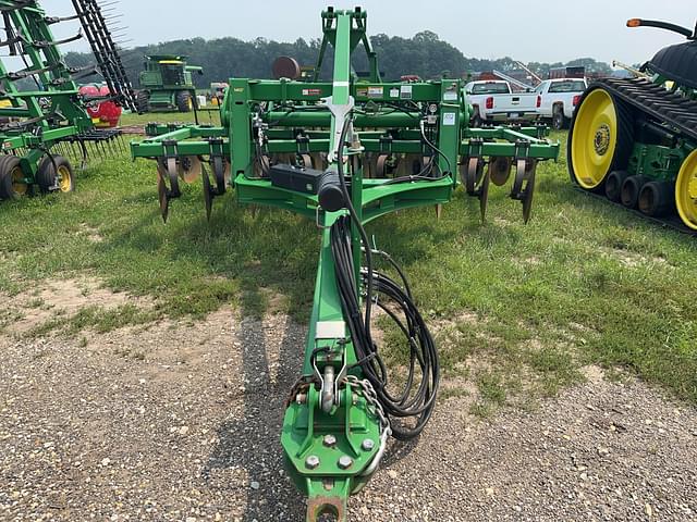 Image of John Deere 2730 equipment image 1