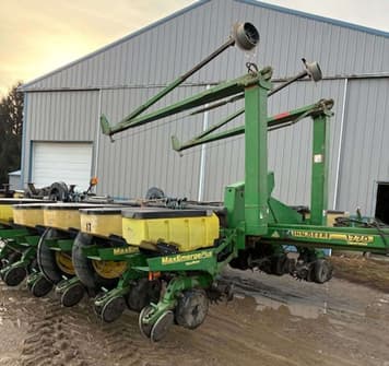 Main image John Deere 1770