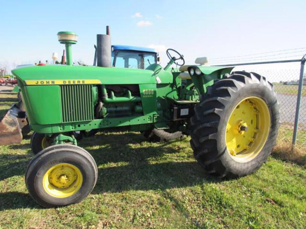 Main image John Deere 4000