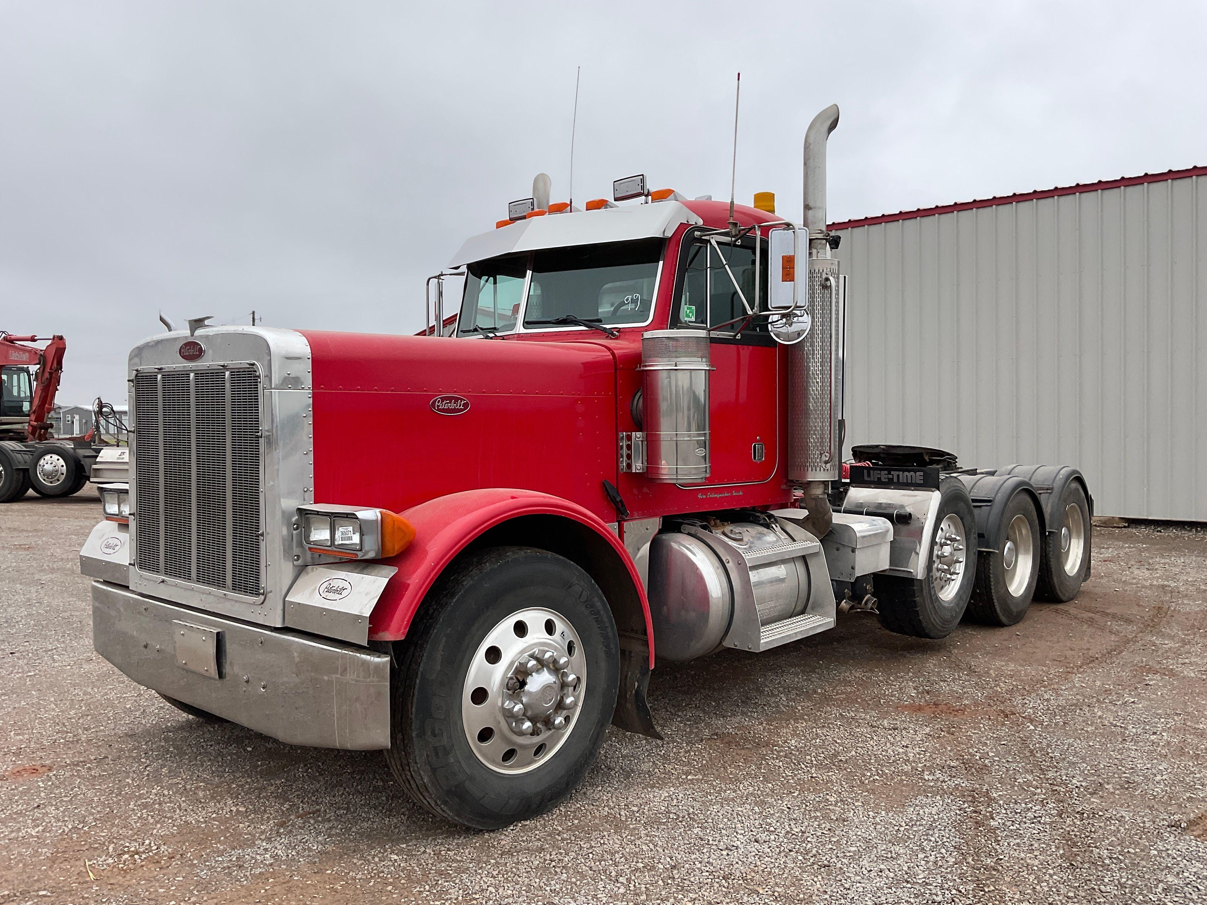 Main image Peterbilt 379