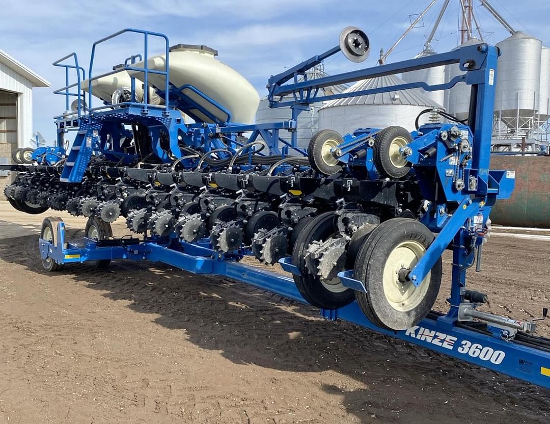 Image of Kinze 3600 Primary image