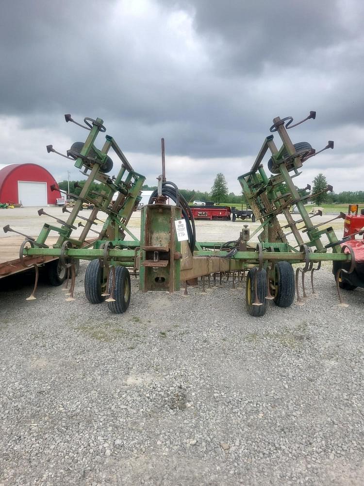 Main image John Deere 960 1