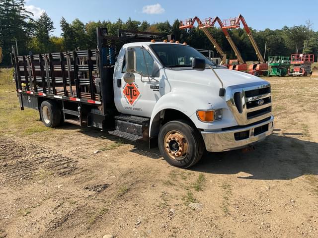 Image of Ford F-650 equipment image 2