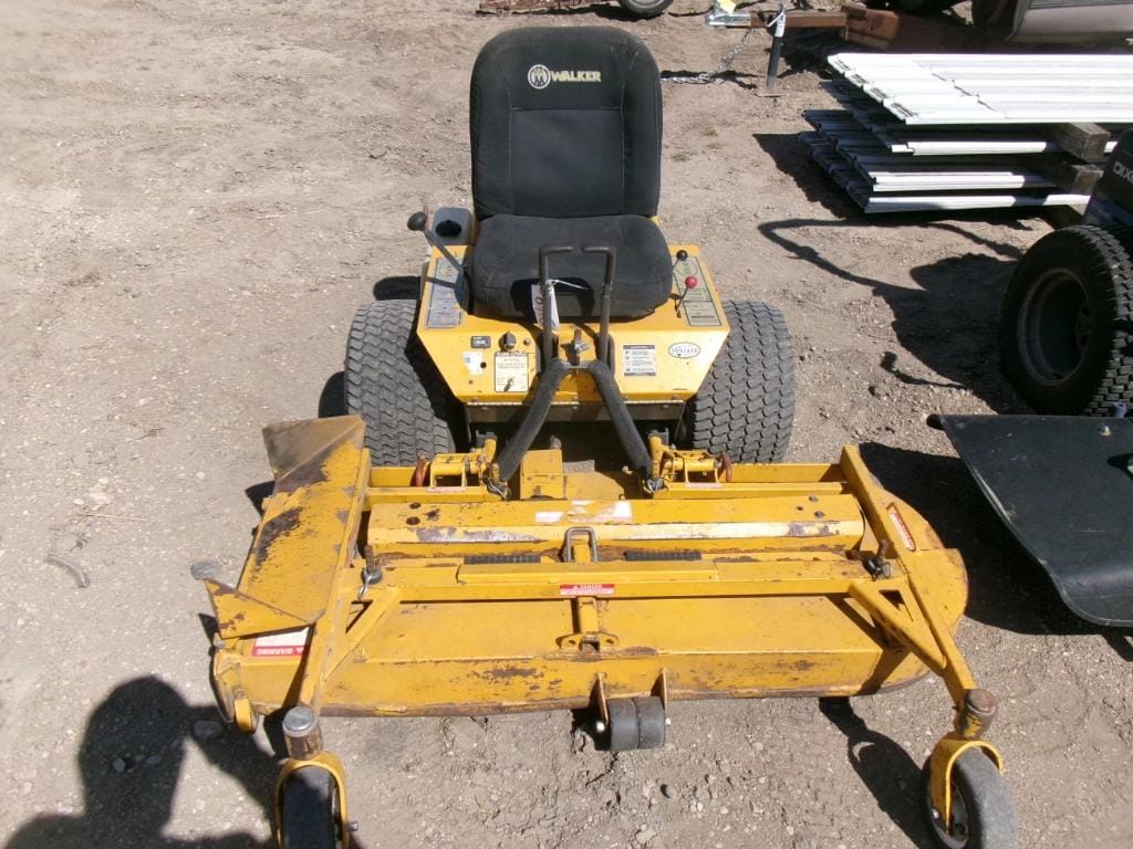 Walker ZTR Equipment Image0