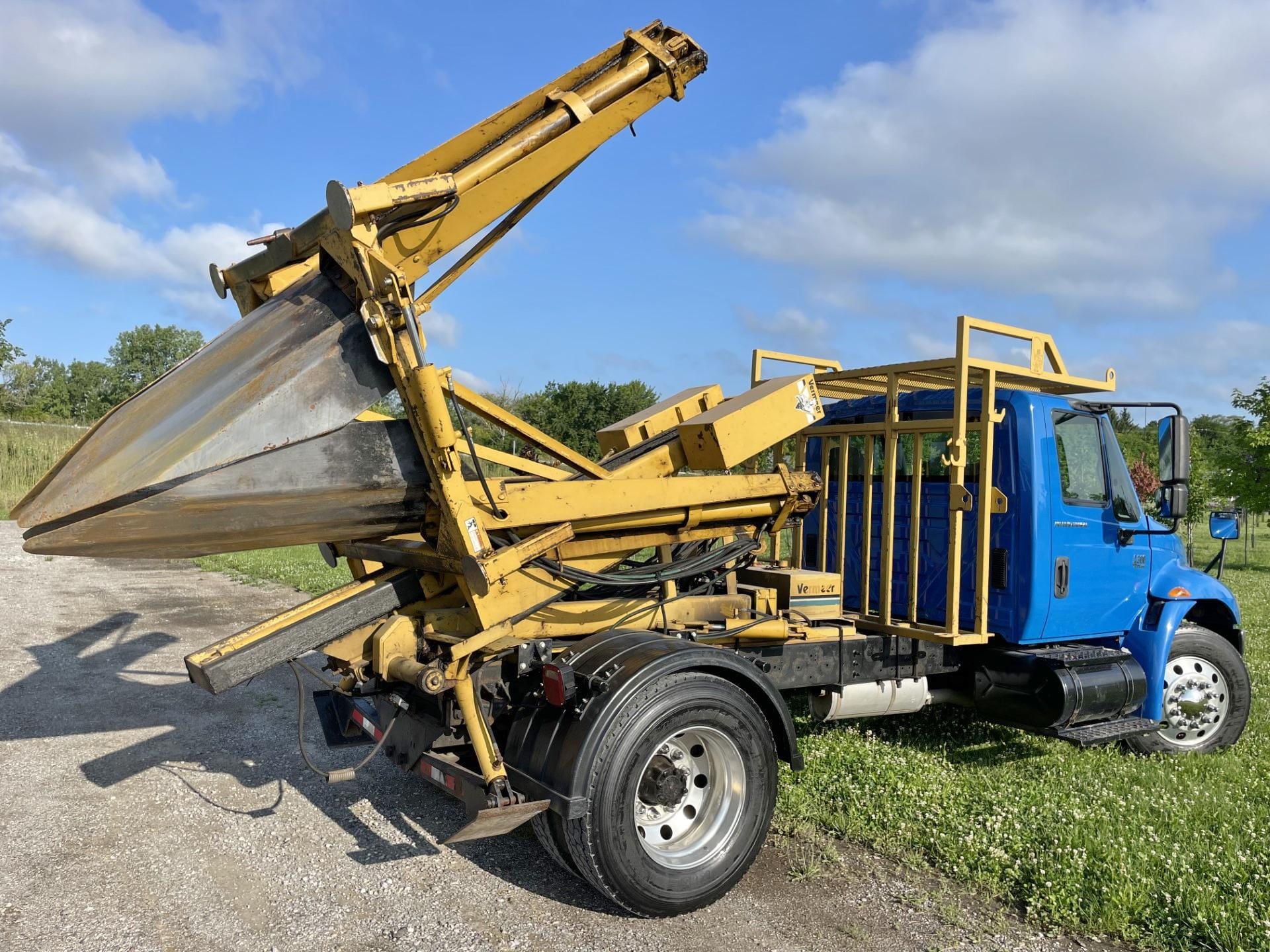 Main image International 4300 DT466