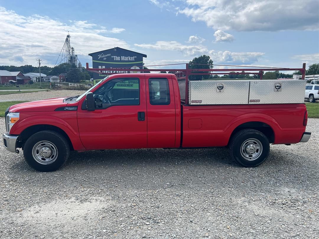 Image of Ford F-250 Primary image