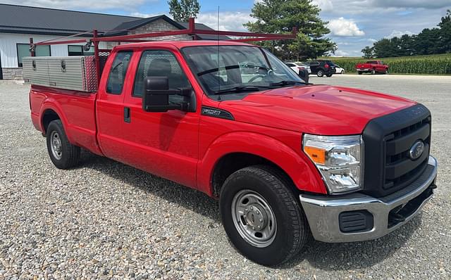 Image of Ford F-250 equipment image 3