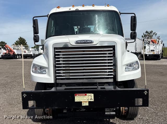 Image of Freightliner M2 equipment image 1