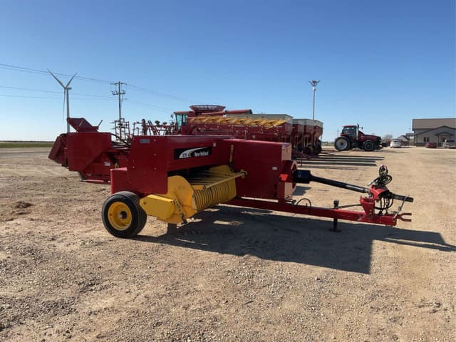 Image of New Holland 570 equipment image 1