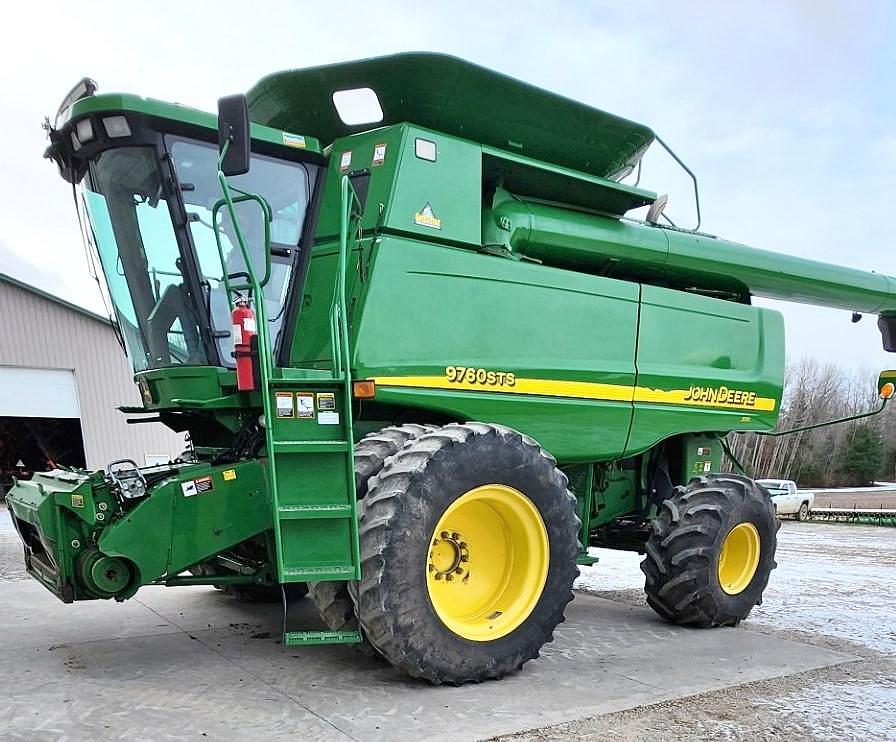 Image of John Deere 9760 STS Primary image