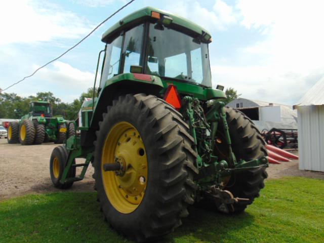 Image of John Deere 7600 equipment image 4