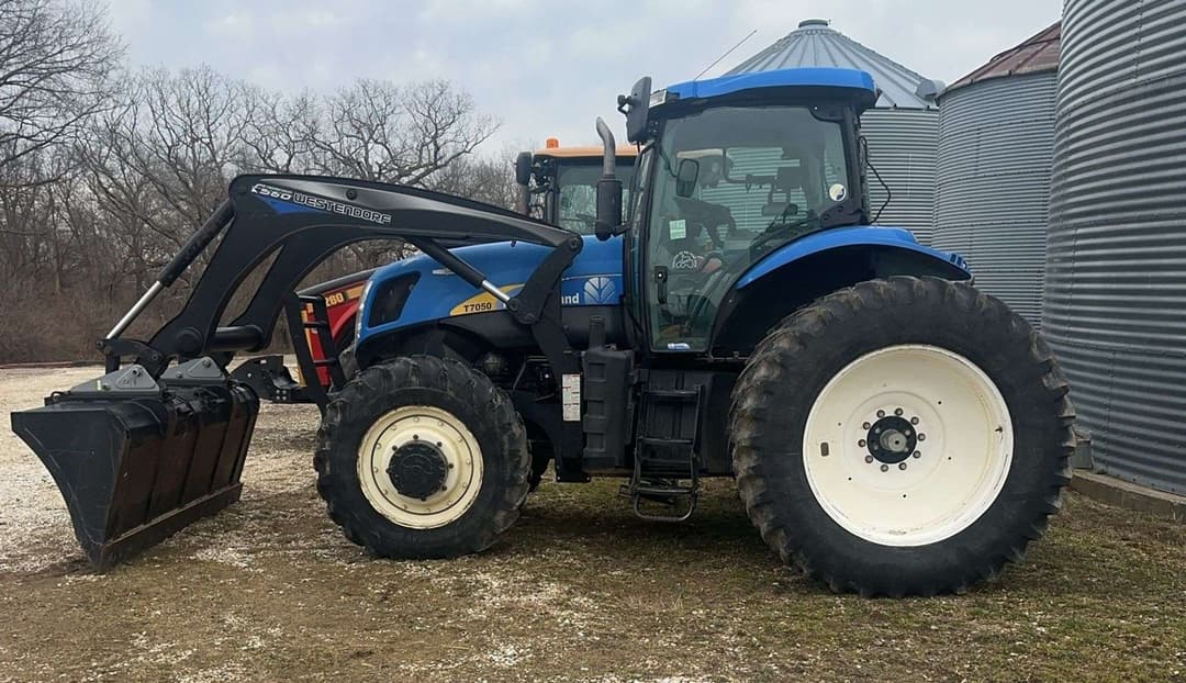 Image of New Holland T7050 Primary image