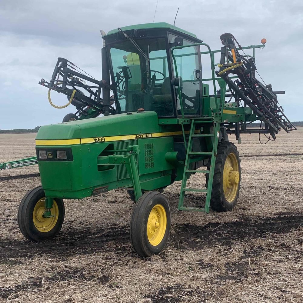 Main image John Deere 6700