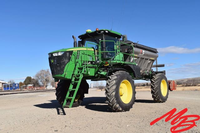 Image of John Deere R4038 equipment image 1