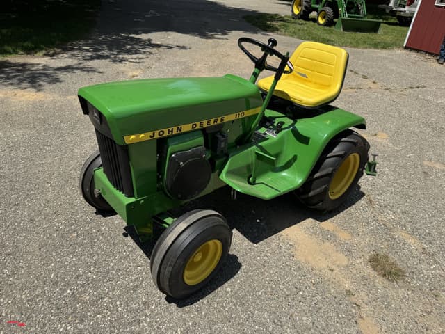 Image of John Deere 110 equipment image 2