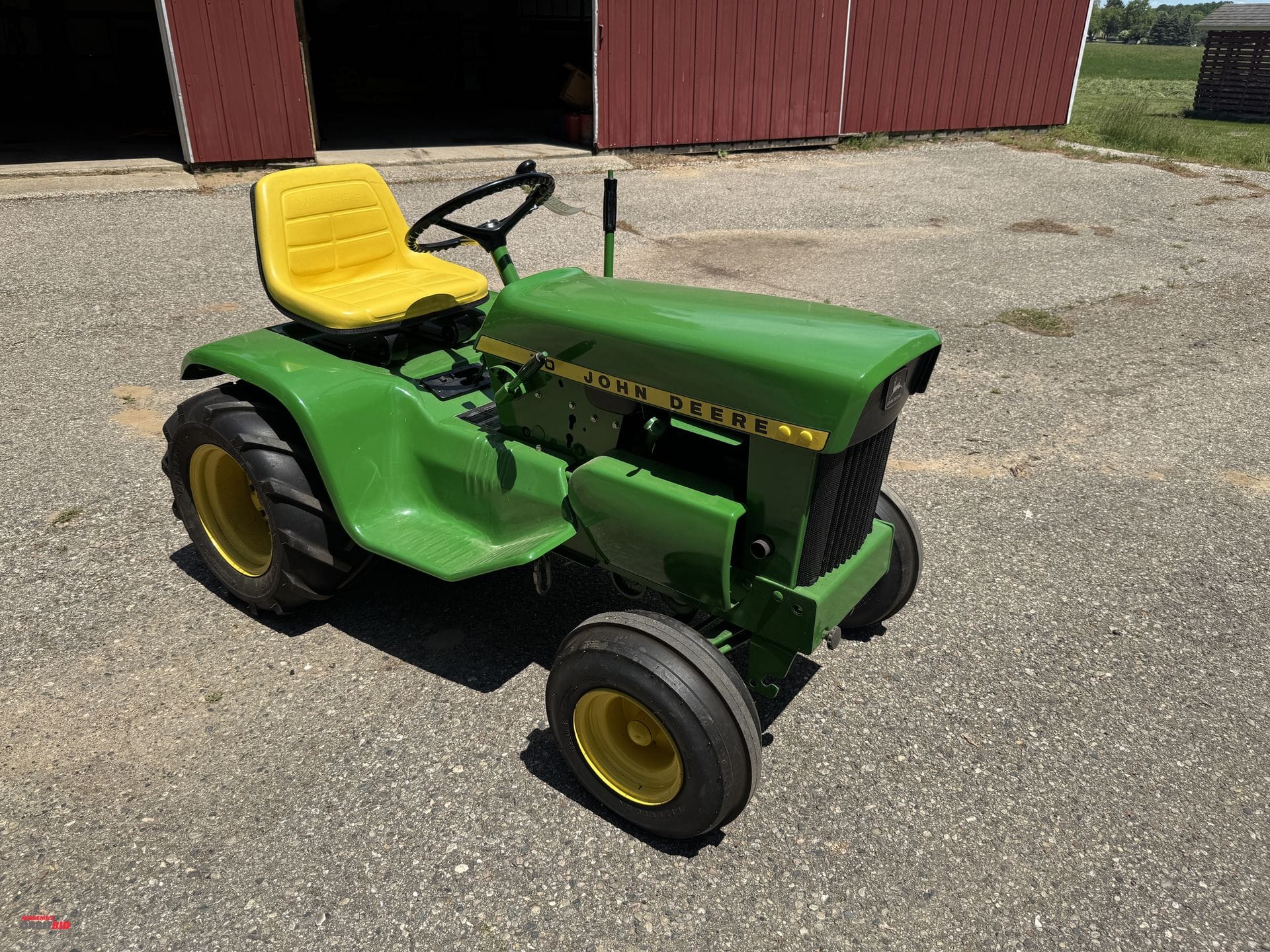 John Deere 110 Equipment Image0