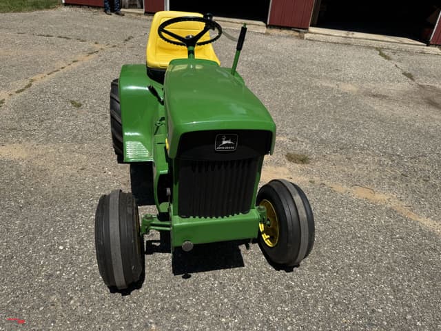Image of John Deere 110 equipment image 1
