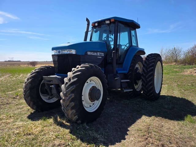 Image of New Holland 8770 equipment image 1