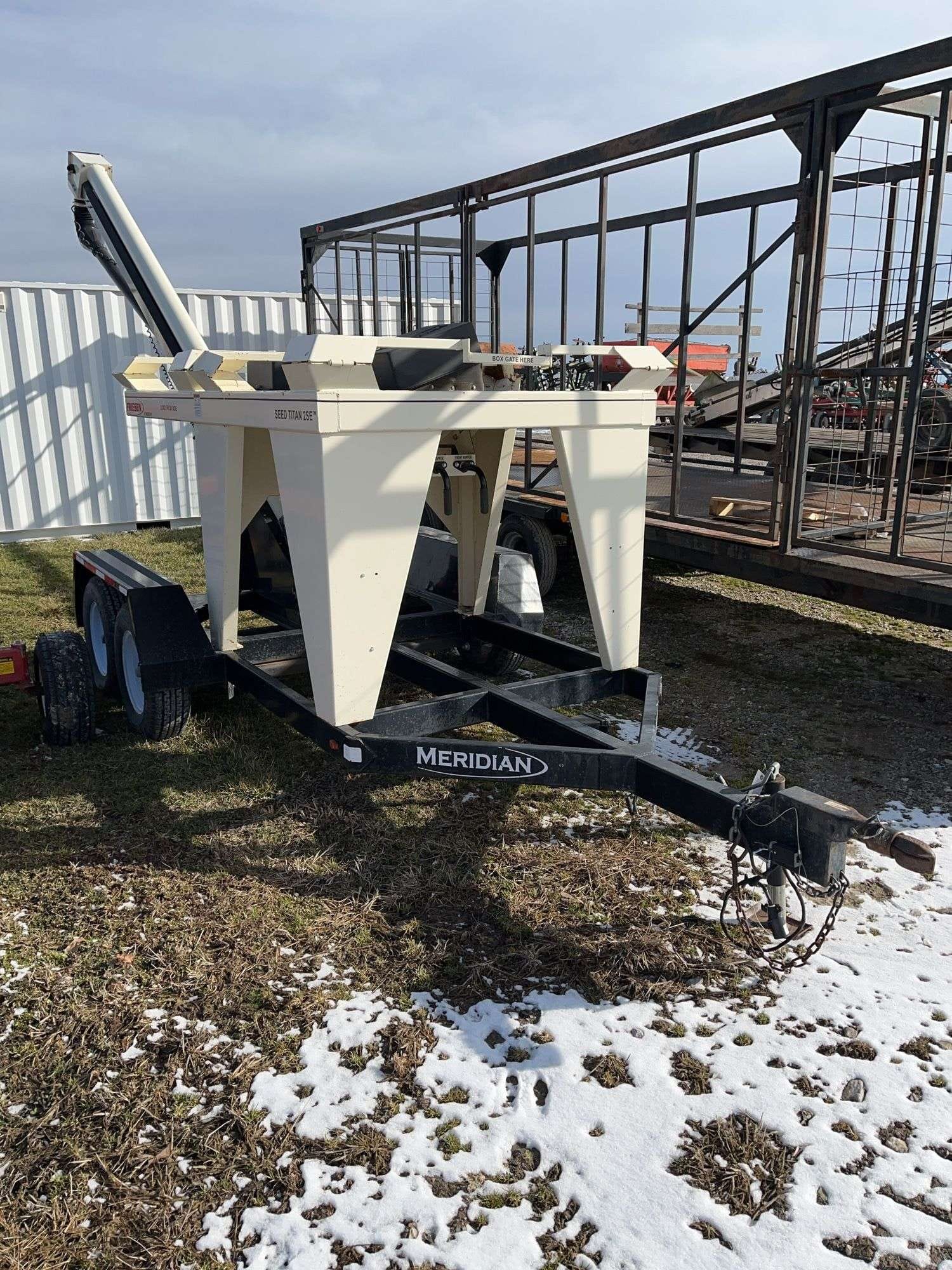 Friesen Seed Titan 2SE Equipment Image0