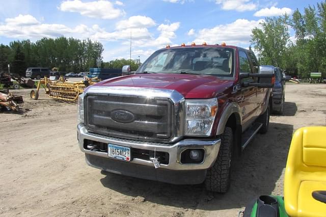 Image of Ford F-350 equipment image 2