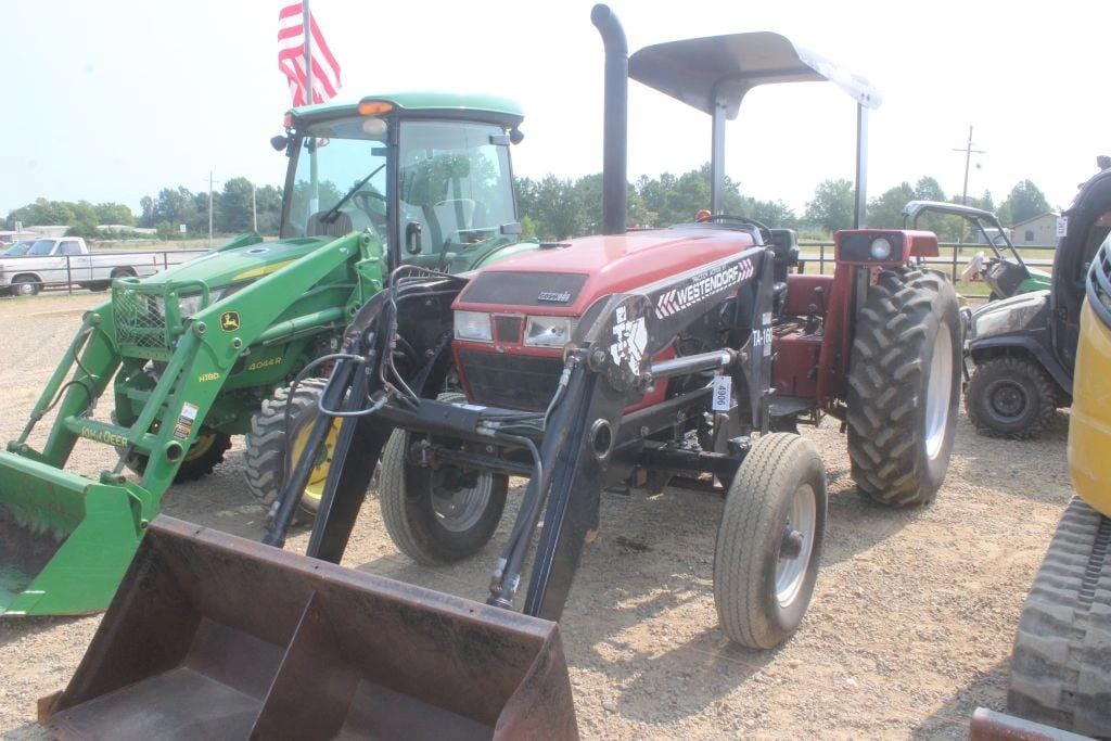 Case IH 3230 Equipment Image0