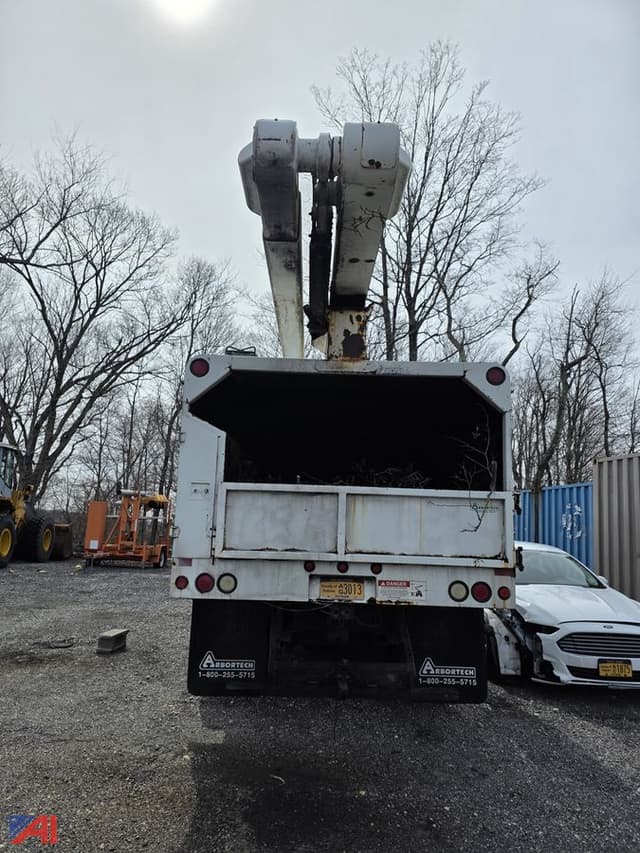 Image of GMC C7500 equipment image 4