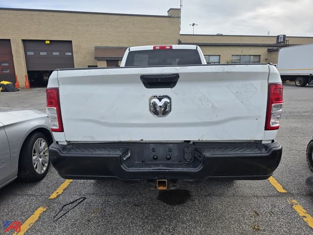 Image of Dodge Ram 3500 equipment image 3