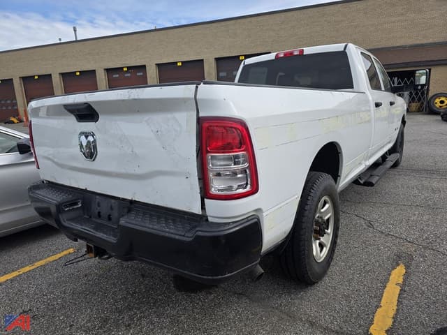 Image of Dodge Ram 3500 equipment image 4