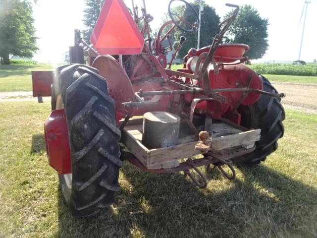Image of Farmall BN equipment image 2