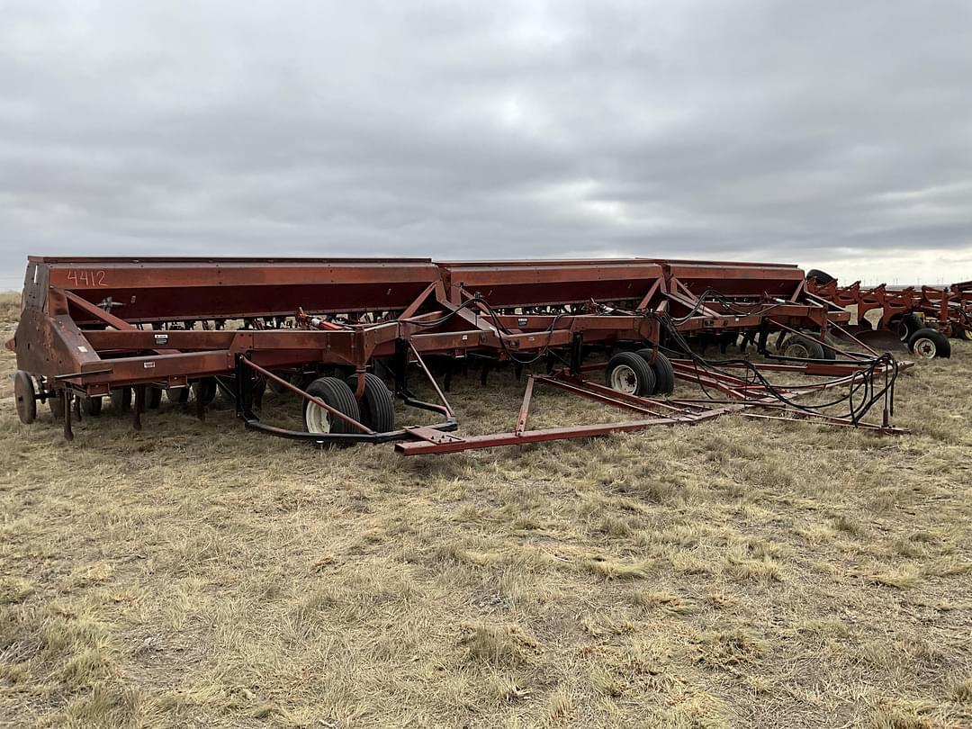 Image of International Harvester 7100 Primary image