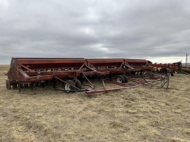 Image of International Harvester 7100 equipment image 1