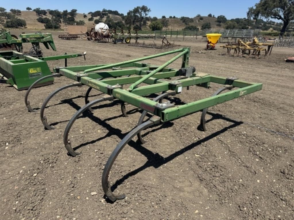 Image of John Deere 610 Image 1