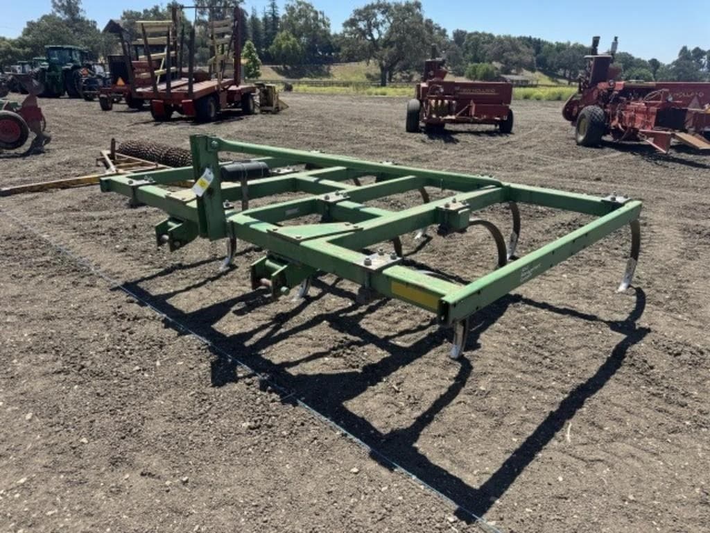 Image of John Deere 610 Image 0